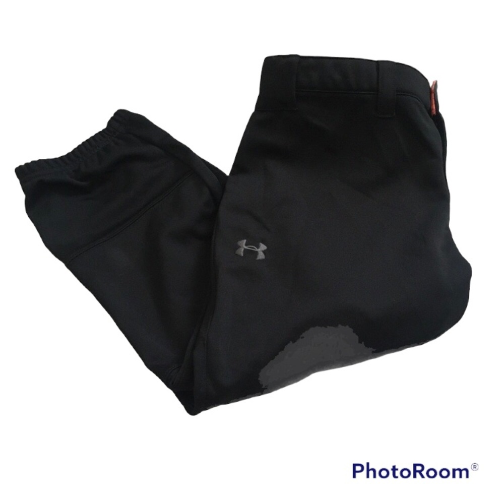 Under armor sport pants size Medium Fitted